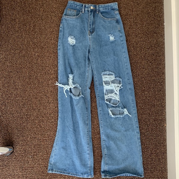 Brand new distressed jeans from Shein size s - Picture 2 of 3